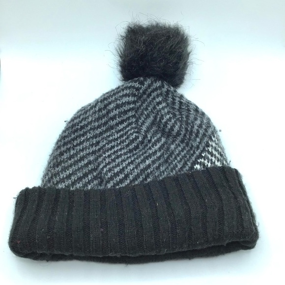 Winter black & Grey Whool Cuffed Winter Hat. - Picture 5 of 10